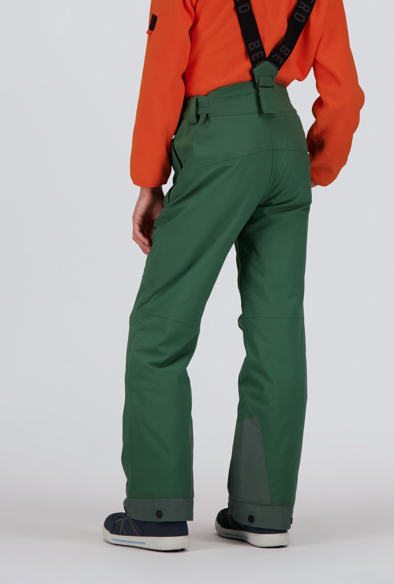 Rückseite der pine green New Generation Skihose Airolo von Belowzero