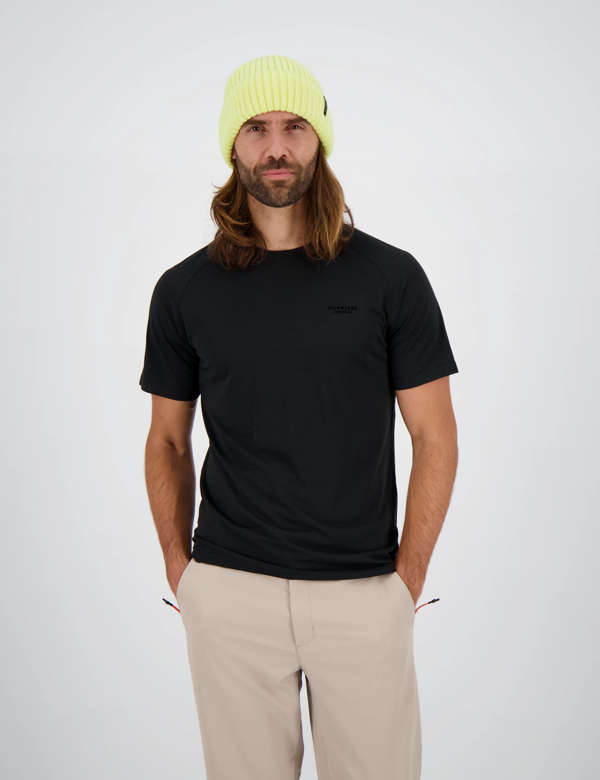 Modelbild Men des Fusion Light Merino Shirts Shortsleeve schwarz Frontansicht