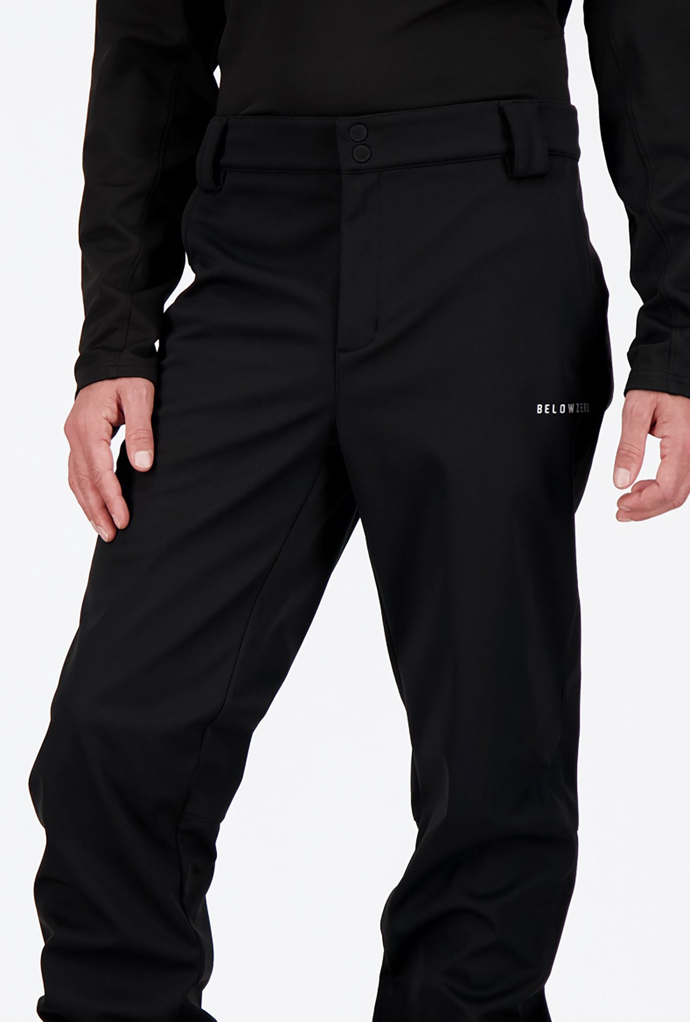 Detailbild von vorne der Belowzero Softshellhose Herren