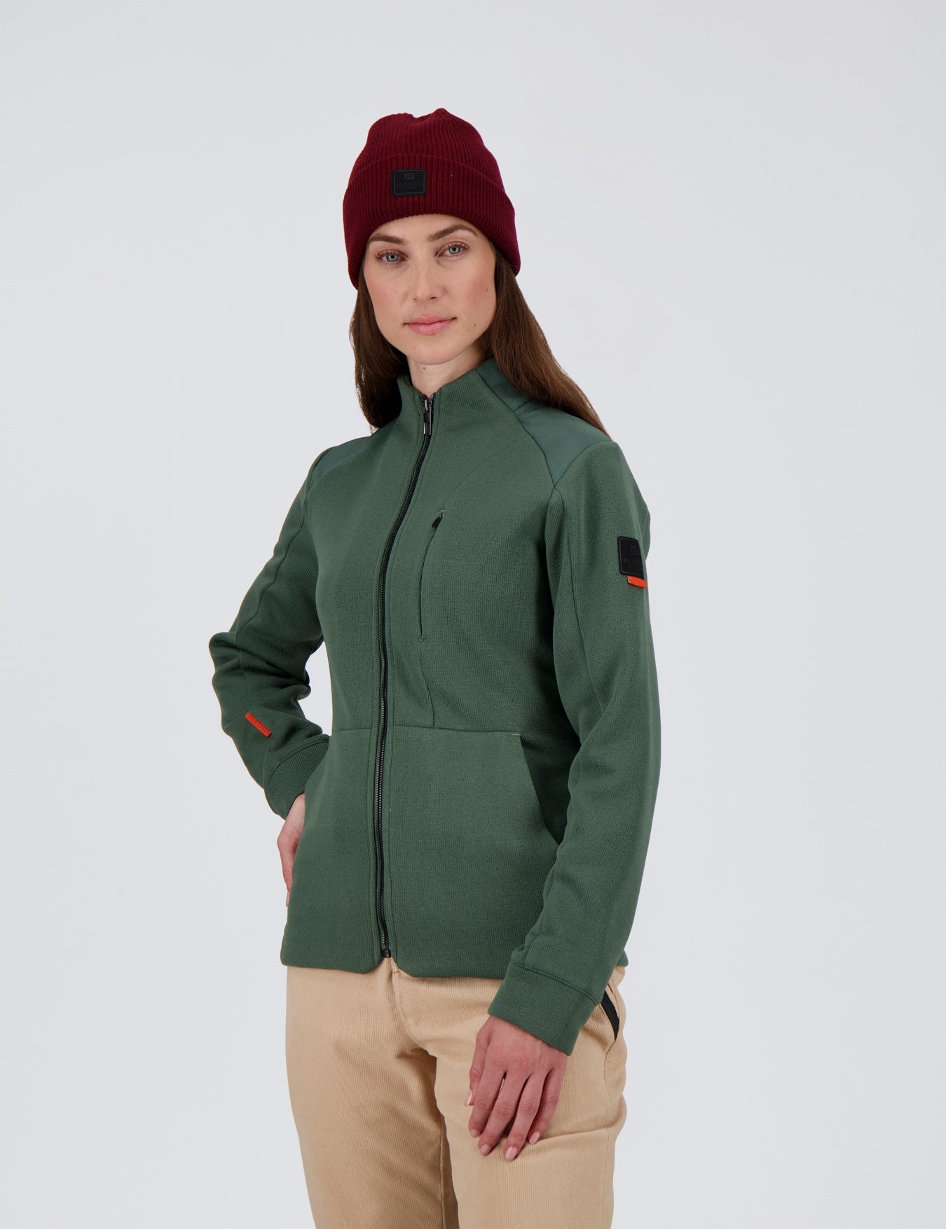 Frontansicht der pine green Damen urban Fleecejacke Falera von Belowzero