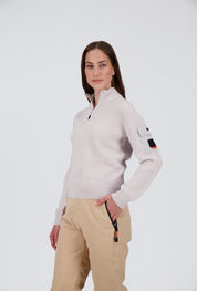 Frontansicht des snow white Damen urban Merino Pullover Rigi von Belowzero