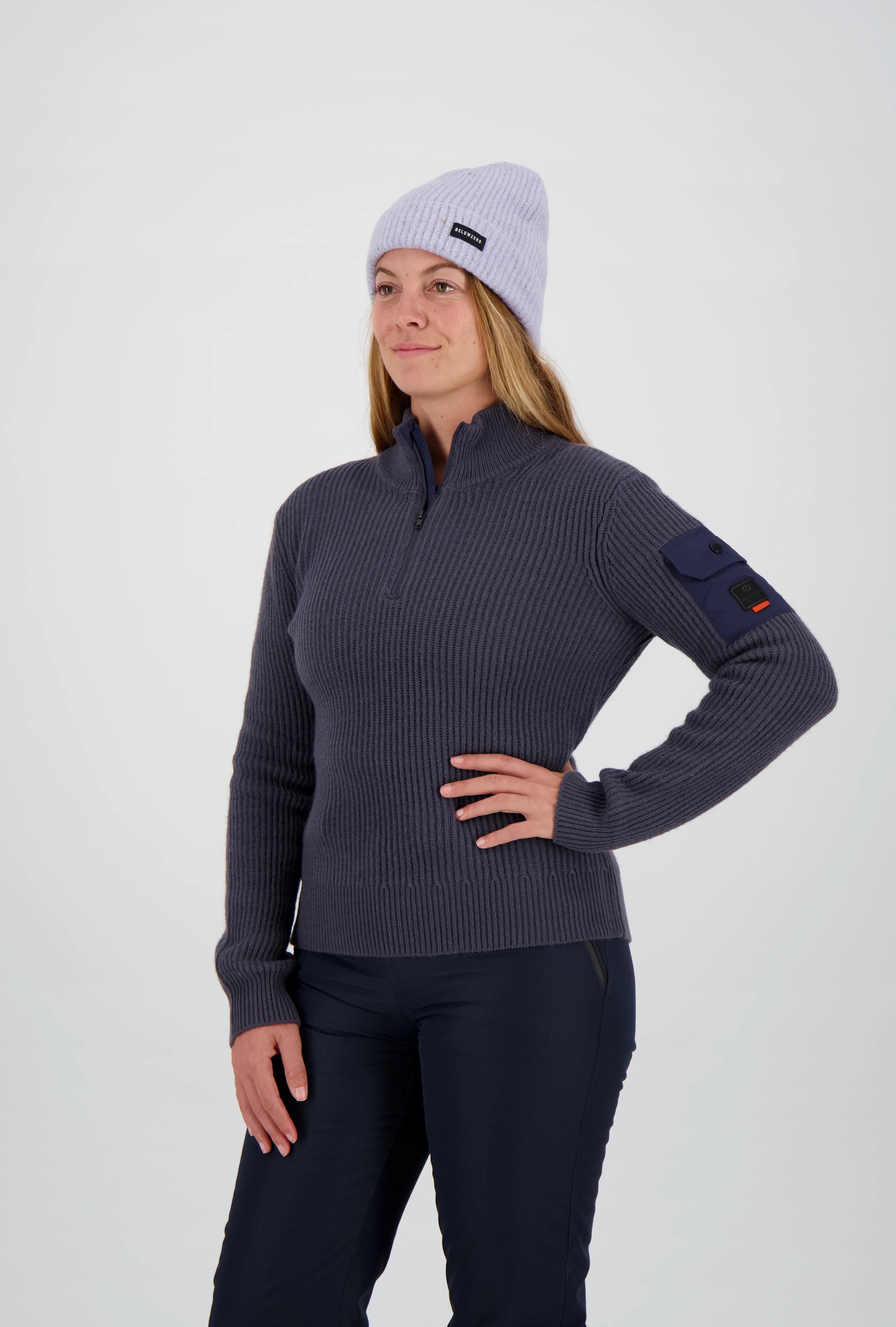 Frontansicht des nightfall Damen urban Merino Pullover Rigi von Belowzero