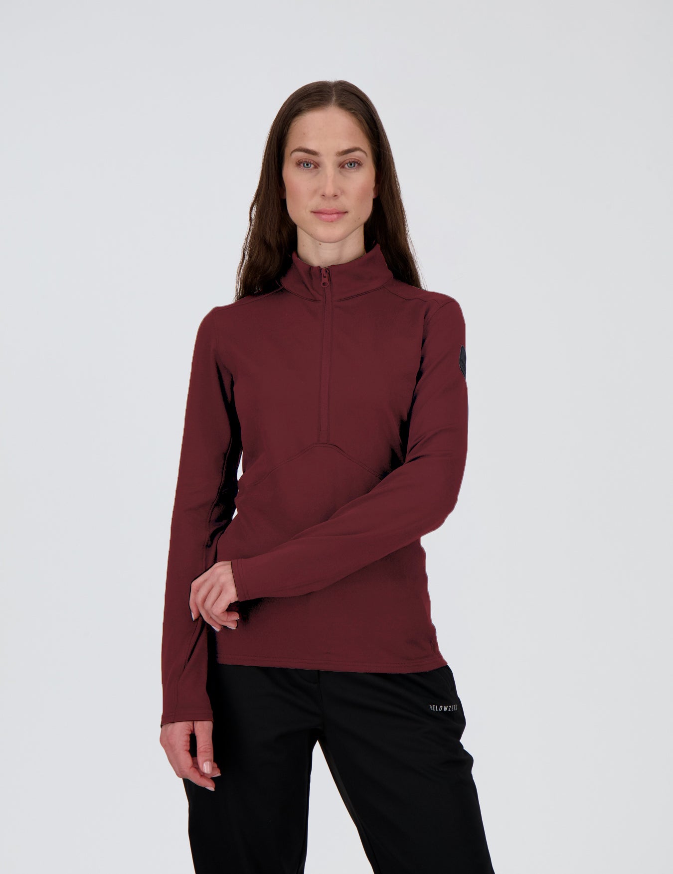 Frontansicht des Bordeaux sportlichen Damen Halfzip Shirts Pizol von Belowzero