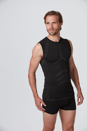 Frontansicht eines schwarzen funktionellen Light Herren Baselayer Tanktop von Belowzero