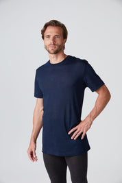 Frontansicht eines navy blauen Herren Baselayer Light Shortsleeve T-Shirt von Belowzero aus Merinowolle