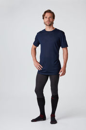 Frontansicht eines navy blauen Herren Baselayer Light Shortsleeve T-Shirt von Belowzero aus Merinowolle