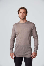 Frontansicht eines braunen Herren Baselayer Medium Light Longsleeve T-Shirt von Belowzero aus Merinowolle