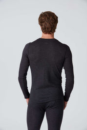 Rückansicht eines  anthrazit Herren Baselayer Extra Warm Merino Lonbgsleeve T-Shirt  von Belowzero aus Merinowolle