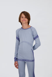 Frontansicht eines light blue funktionellen Warm New Generation Kinder Baselayer Longsleeve T-Shirt von Belowzero