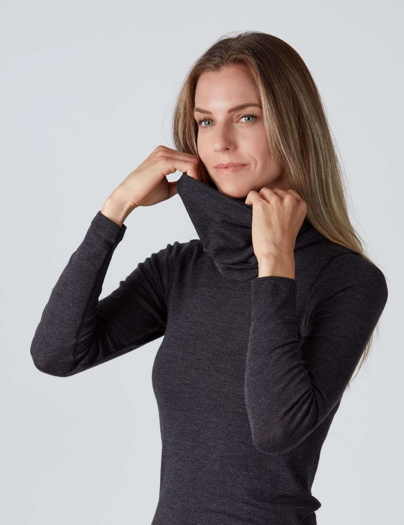 Frontansicht eines schwarzen funktionellen Extra Warm Unisex  Merino Baselayer Schlauchschals von Belowzero