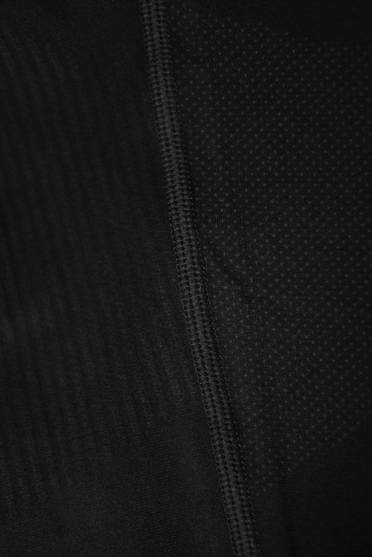 Detailbild der Light und Warm Baselayer Unterwäsche von Belowzero 2