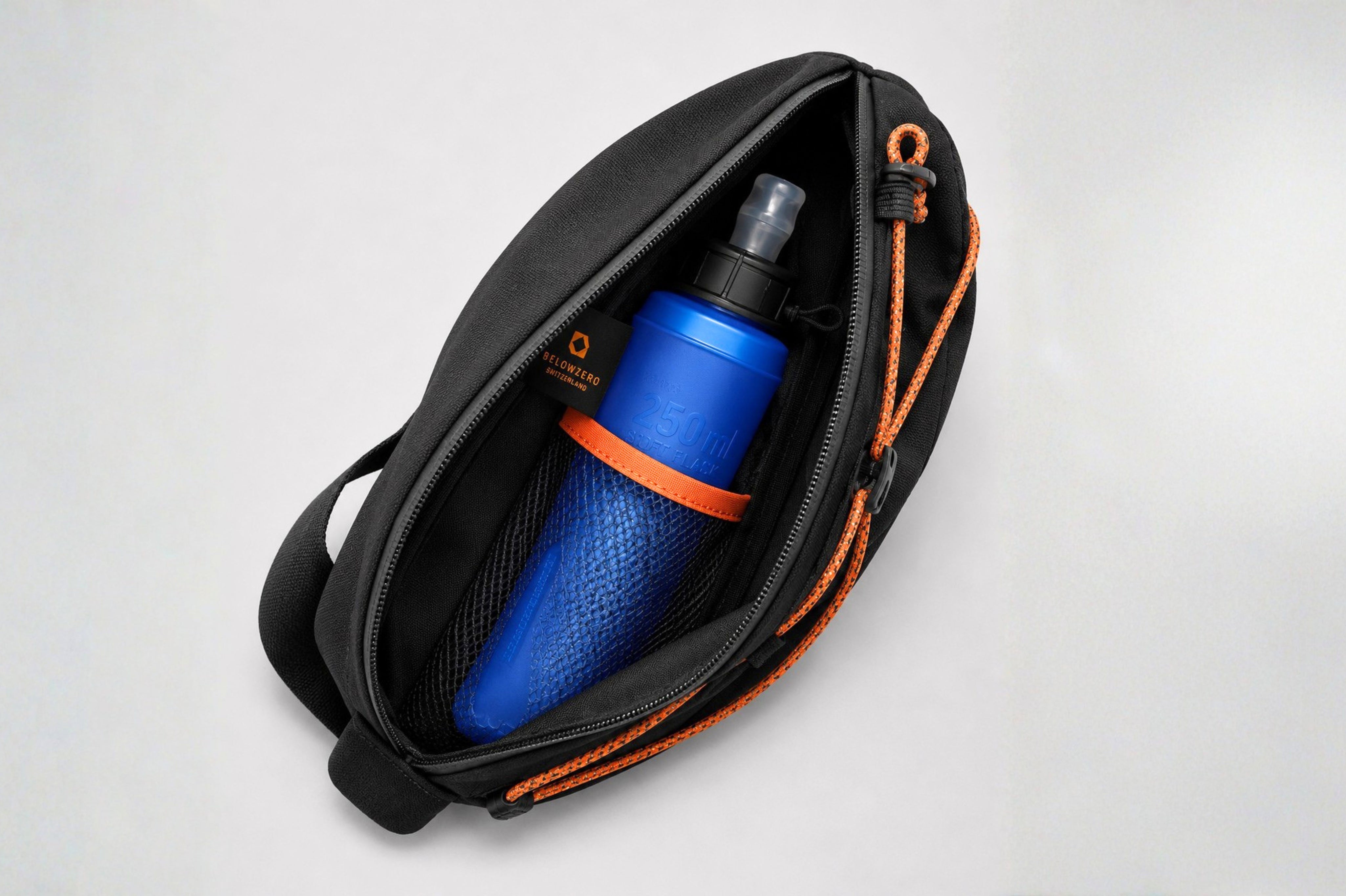 Zinal Tasche: Wasserabweisende Outdoor-Tasche vielseitig praktisch, Platzhalter für Trinkflasche