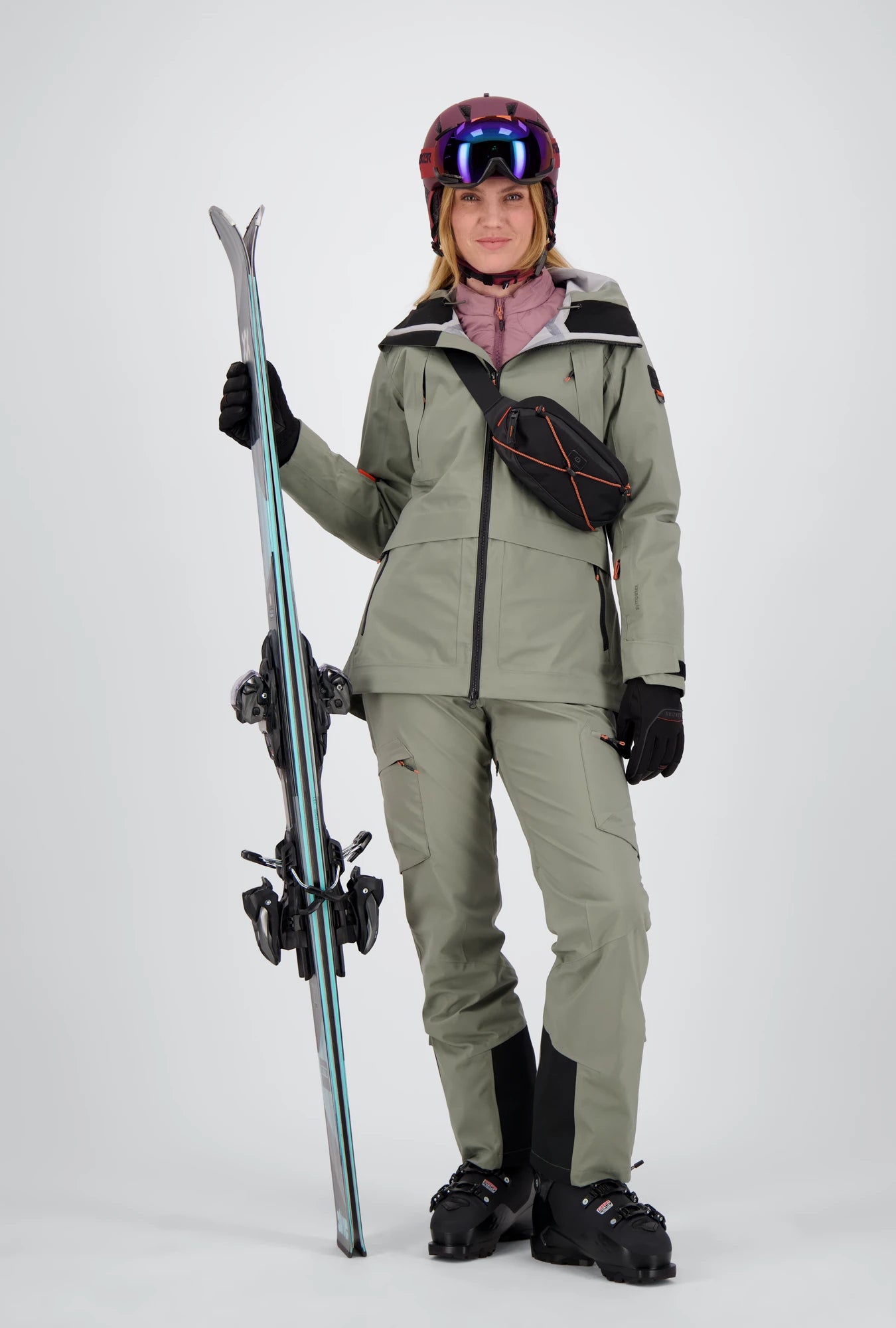 Ganzkörperansichte der Damen 3L Jacke Nendaz