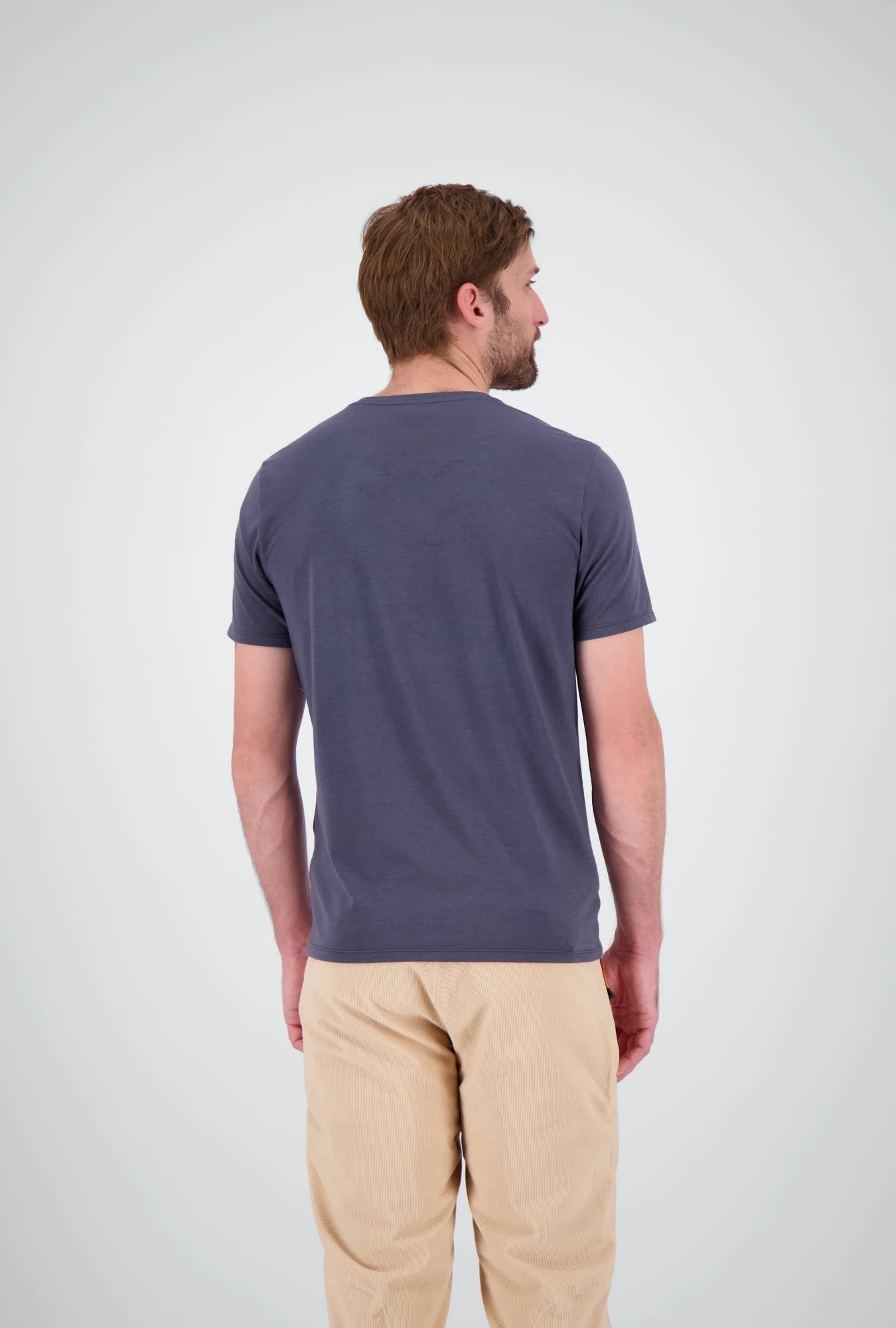 Backansicht des navy sportlichen Herren T-Shirts Thun von Belowzero