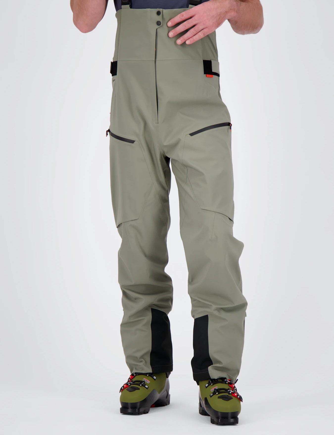 Frontansicht der Herren Thyon Skihose von Belowzero in dusty green