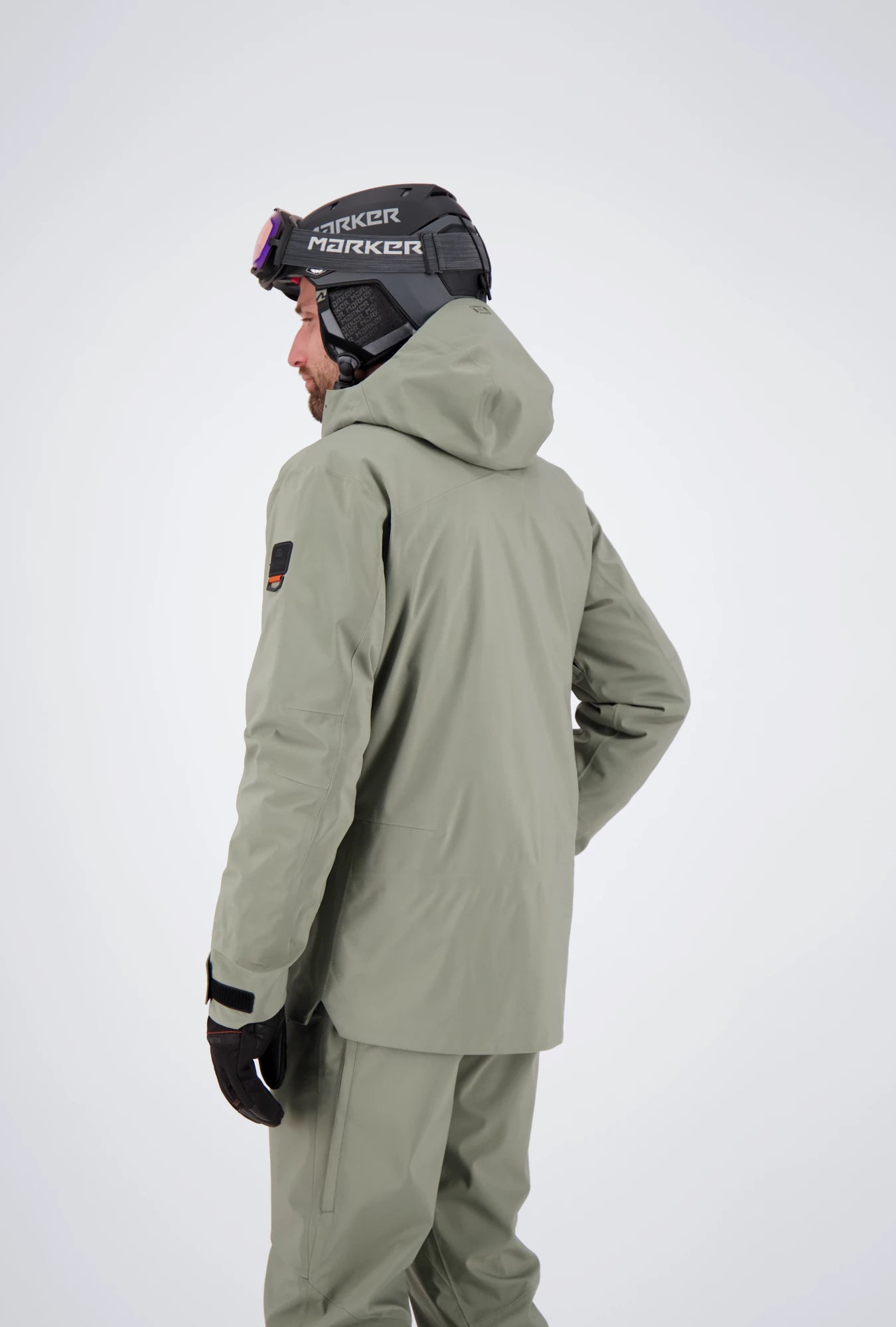 Rückenansicht der Herren Skijacke Verbier in dusty olive
